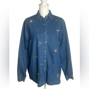 Casey & Max vintage denim floral embroidered cotton shirt EUC Sz L grannycore